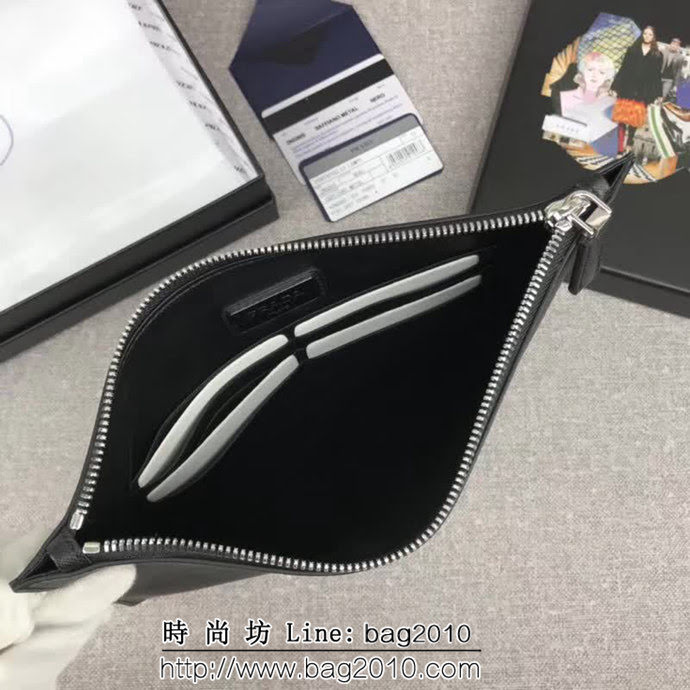 PRADA普拉達 官網同步 專櫃最新款 頂級原單十字紋牛皮 男士手包 2NG005 DD1931